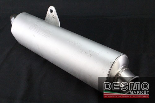 Left side muffler exhaust
