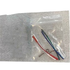 Jeu de fils et vis compatibles