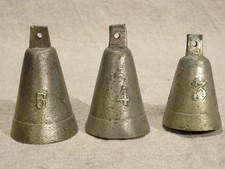 3 anciennes cloches clochette