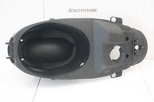 Compartiment casque sous - sous, selle