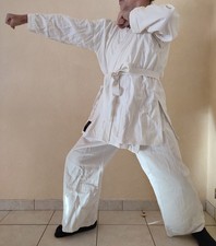 tenue de karaté et arts