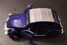 Voiture Miniature Citroën 1/43ème à friction Bleu Marine (C7)