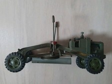 DINKY TOYS - Ref:886  - RICHIER  PROFILEUR  - Ech: 1/48e -REPEINT VERT ARMEE -