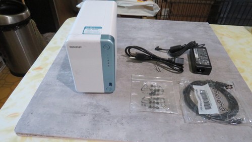 Qnap 251d bay - bay, home