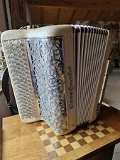 accordéon chromatique CAVAGNOLO blanc nacré, Belle Sonorité