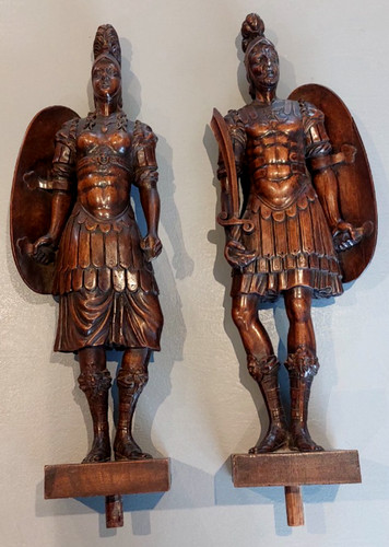 Paire grand personnages en - paire,