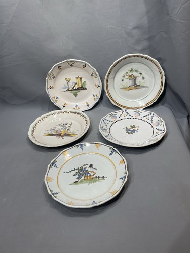 Centre assiettes faïence - assiettes,