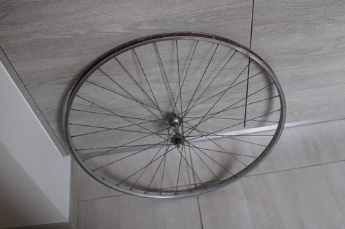 Roue avant 700c moyeu - avant,
