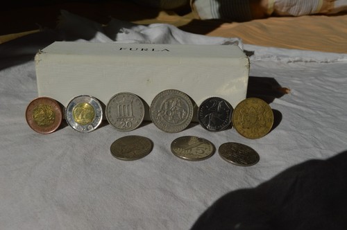 Neuf pièces monnaie - neuf,
