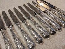 12 couteaux à dessert métal