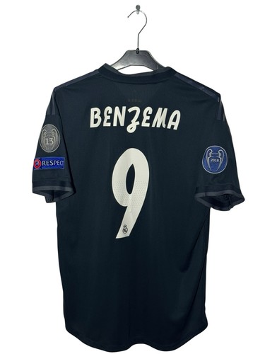 Player issue adidas - player,