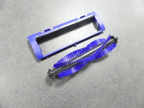 Brosse trappe pour robot - +,