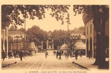 84-AVIGNON-GARE ET CAFES RESTAURANTS-N 6009-G/0329