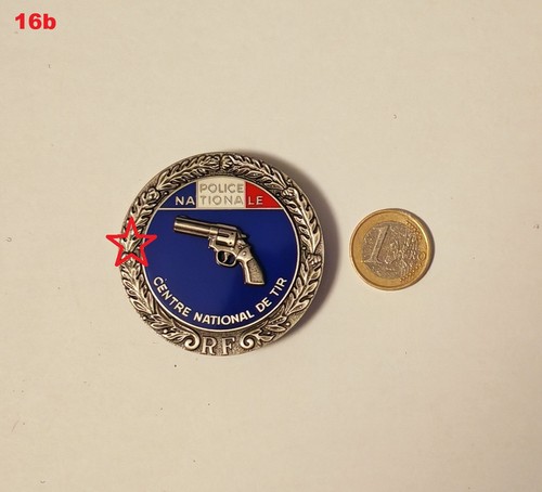 Insigne métallique moniteur - insigne,