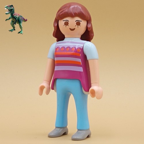 Playmobil-figurine-femme-médi