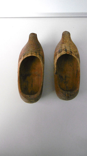 Ancienne paire sabots en - paire, de