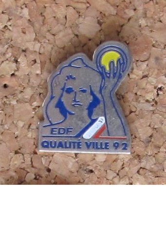 Pin edf qualité ville - pin's,