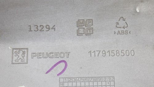 Coque arrière droite peugeot - coque,