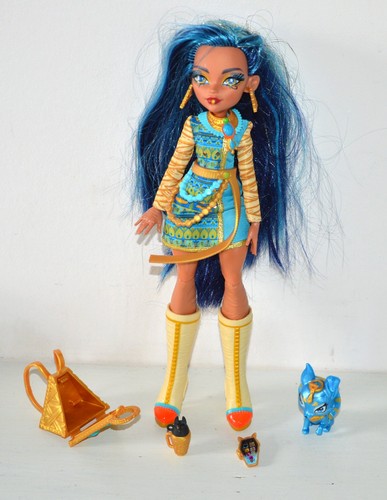 Poupée monster high cleo - high, de