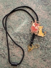 Lanière Disney Cast Member WDW édition limitée Le Roi Lion Simba Timon Pumba