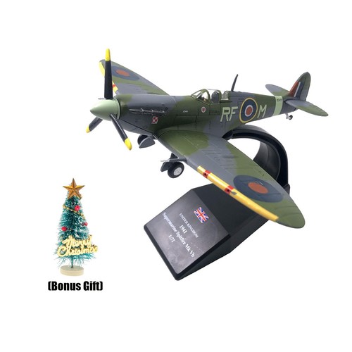 Spitfire fighter avion - 1:72,