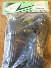 COUDIERES NOIRES ENFANT  - MOTO CROSS - MARQUE UFO - NEUVES