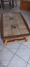 table basse de salon, en bois, plateau carrelé