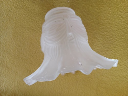 Tulipe ancienne pate verre - ancienne,