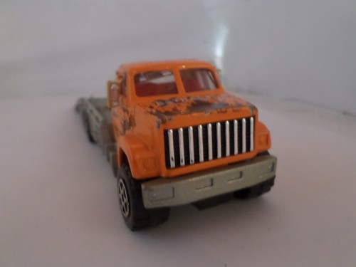3032 60 tray truck - .,