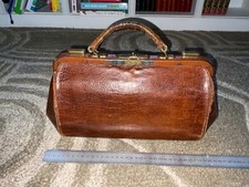 ancien sac de médecin sacoche