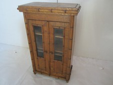 Ancienne armoire vitrée - ,