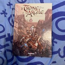 Le trône d’argile: T 1 le chevalier à la hache  Tbe Delcourt 2010