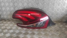 Feu arrière gauche - PEUGEOT