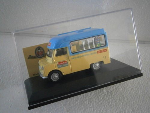 Fourgon miniature bedford - miniature,