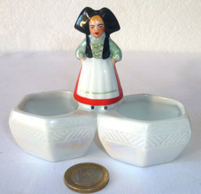 ANCIENNE SALIÈRE SALERON PETITE ALSACIENNE EN PORCELAINE PEINTE