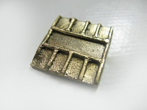 Petit poids baoulé bronze - poids,