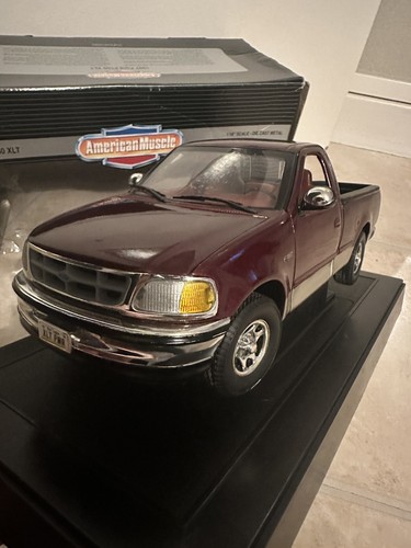 Ford f150 xlt - 1/18, pickup