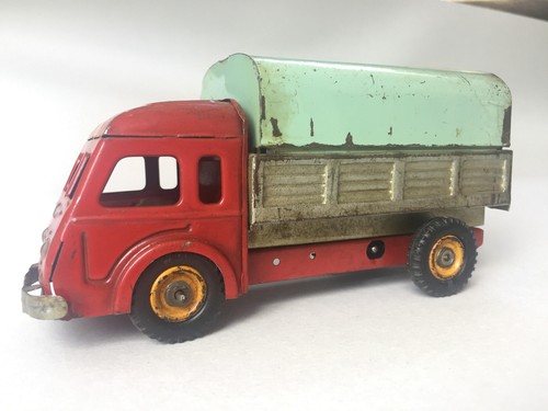 Camion renault baché - baché, cij