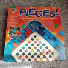 Jeu de société vintage pièges hasbro 1993 Lire Annonce 