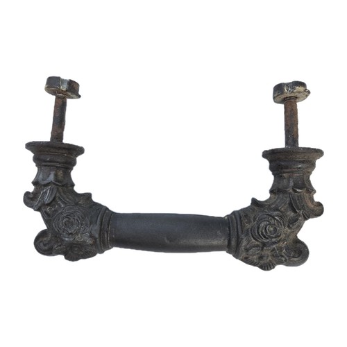 06l5 ancienne poignee fonte - poignee,