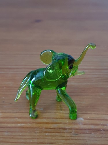 Petite figurine vintage