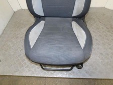 Siege avant gauche TOYOTA AVENSIS III 7107205830B3