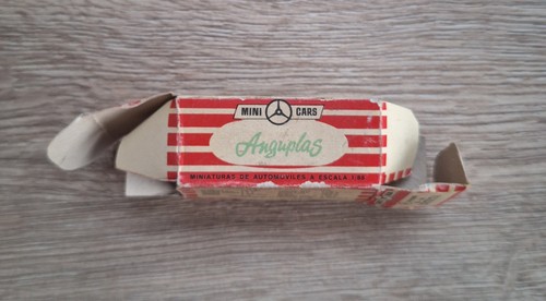 Ancienne boite vide - boite, voiture