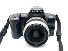 Minolta Dynax 303si + Kit