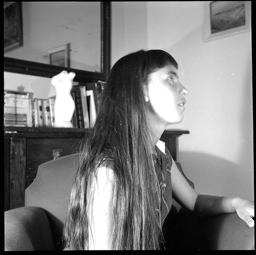 Portrait jeune fille - salon, 2