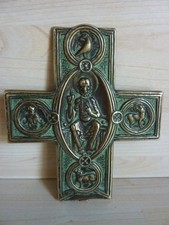 Rare croix romane par Max le