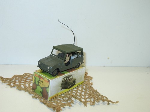 Dinky toys sinpar gendarmerie - dinky,