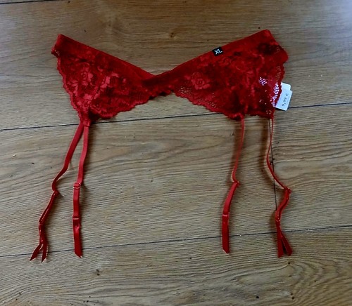 Porte jarretelles dentelle - jarretelles,