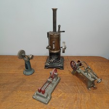 Rare Ensemble Au Nain Bleu