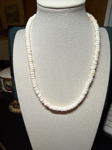 Vintage puka shell necklace - puka,